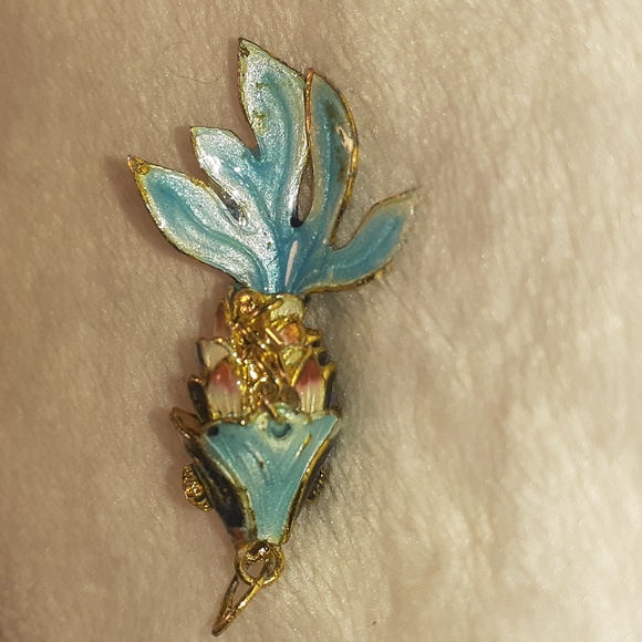 Vtg articulated cloisonne navy & white enamel fish pendant/charm 1.5" - Picture 3 of 8